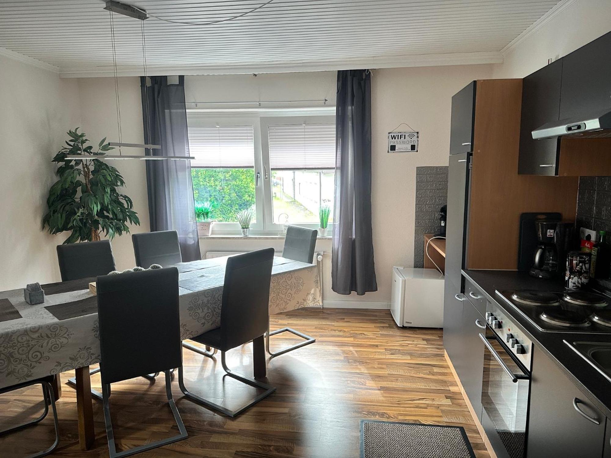 Ferienhaus Naehe Bad-Gandersheim Mit 5 Schlafzimmer Winzenburg Exteriör bild